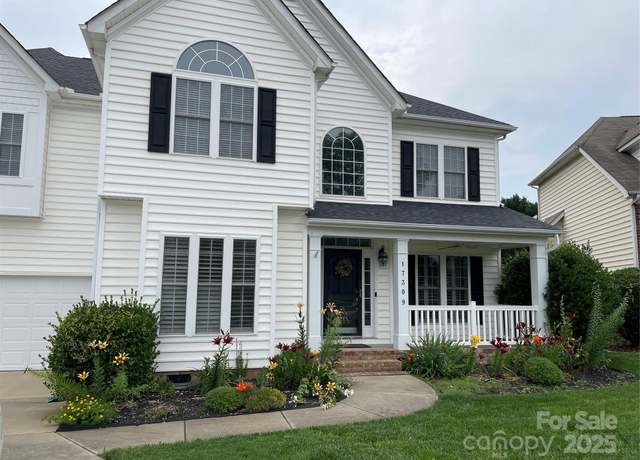 Property at 17309 Knoxwood Dr, Huntersville, NC 28078, 4 beds, 2.5 baths