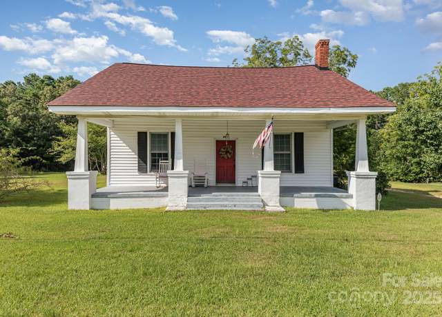 Property at 6963 Kershaw Camden Hwy, Kershaw, SC 29067, 3 beds, 2 baths