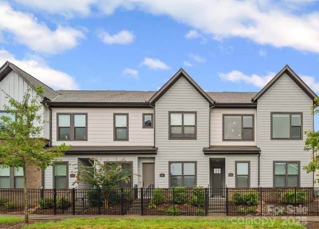 Property at 5862 Ardrey Kell Rd, Charlotte, NC 28277, 3 beds, 3.5 baths