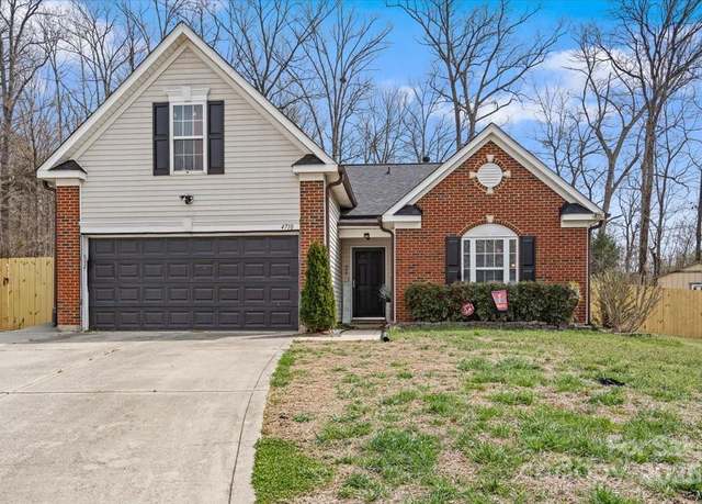 Property at 4710 Nijinsky Ct, Charlotte, NC 28216, 3 beds, 2 baths