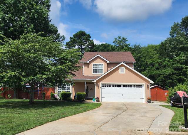 Property at 3108 Leicester Dr, Matthews, NC 28104, 3 beds, 2.5 baths