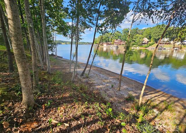 Property at 6428 Huntington Ln, Conover, NC 28613