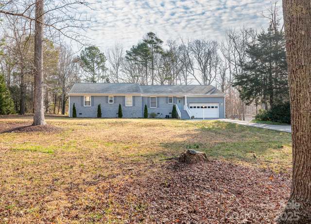Property at 3711 Davis Dr, Charlotte, NC 28270, 3 beds, 2.5 baths