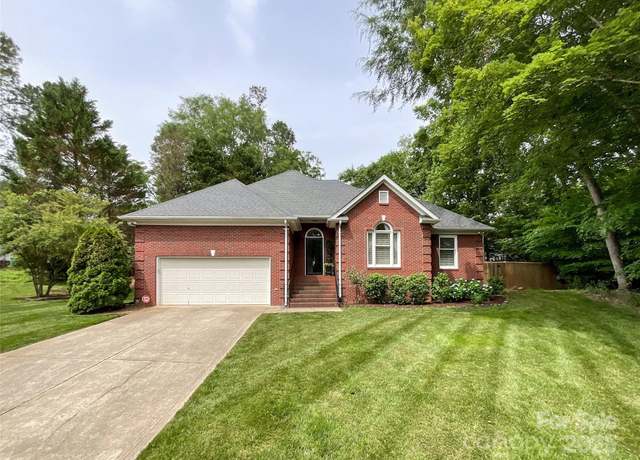 Property at 8105 Rachel Ct, Waxhaw, NC 28173, 3 beds, 2 baths