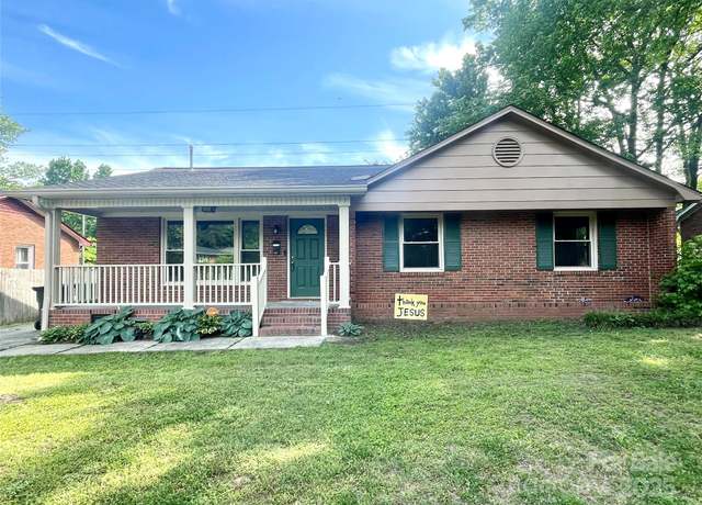 Property at 601 Scottsbrook Dr, Charlotte, NC 28213, 3 beds, 1.5 baths
