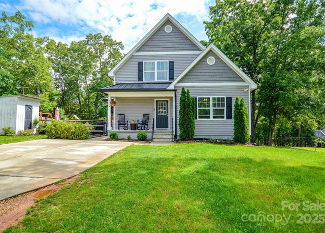 Property at 8024 Eagle St, Mount Pleasant, NC 28124, 4 beds, 2.5 baths