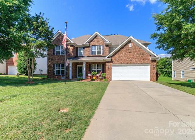Property at 1006 Apogee Dr, Indian Trail, NC 28079, 5 beds, 3.5 baths
