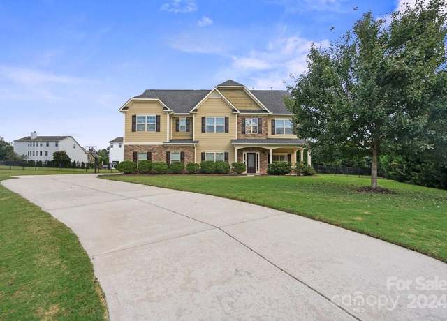 Property at 5601 Ballenger Ct, Waxhaw, NC 28173, 6 beds, 5 baths