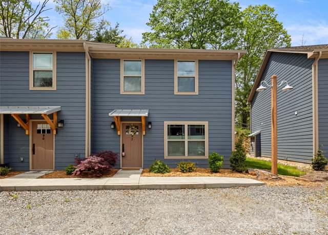 Property at 52 Trevor Trl, Clyde, NC 28721, 2 beds, 2.5 baths