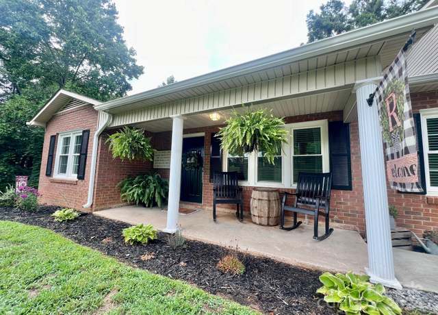 Property at 469 Radio Rd, Taylorsville, NC 28681, 7 beds, 3 baths