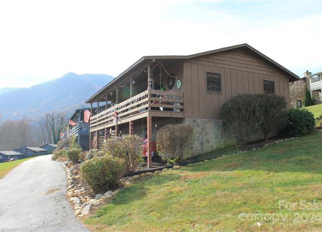 Property at 12 Boulder Ln, Maggie Valley, NC 28751, 2 beds, 2 baths