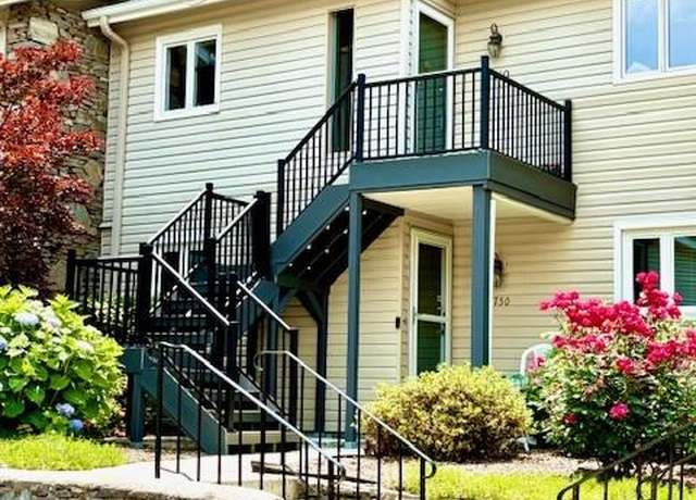 Property at 760 Britton Creek Dr, Hendersonville, NC 28791, 2 beds, 2 baths