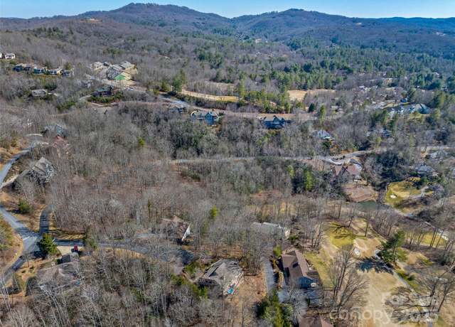 Property at 2319 Golf Club Ct, Hendersonville, NC 28739