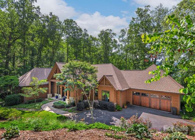 Property at 77 Camp Allis Rd, Asheville, NC 28805, 3 beds, 2.5 baths