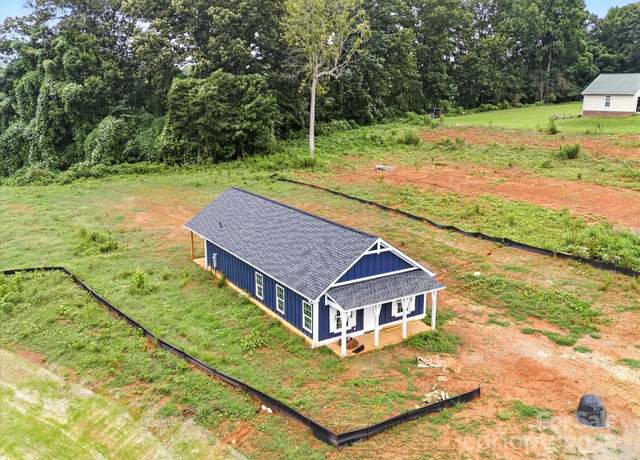 Property at 1432 Blackbird Dr, Clover, SC 29710, 3 beds, 2 baths
