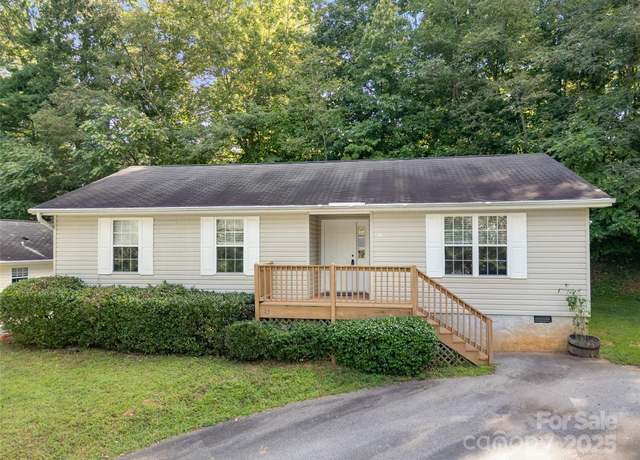 Property at 13 Dawson Pl, Asheville, NC 28803, 3 beds, 2 baths