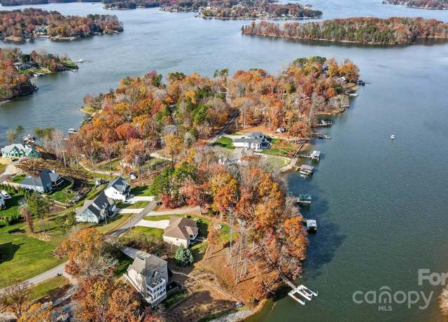 Property at 226 Hermance Ln, Mooresville, NC 28117, 3 beds, 3 baths
