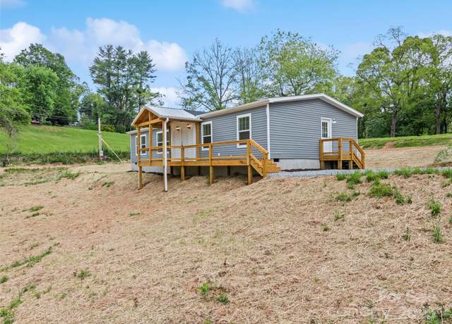 Property at 25 Geiranger Dr, Clyde, NC 28721, 3 beds, 2 baths