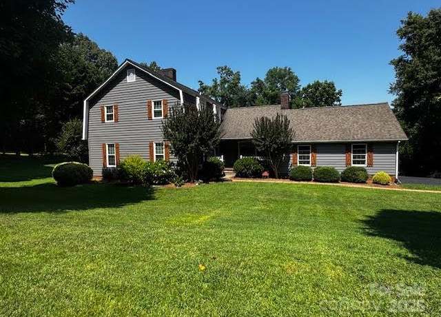 Property at 204 Brentwood Dr, Maiden, NC 28650, 4 beds, 2.5 baths