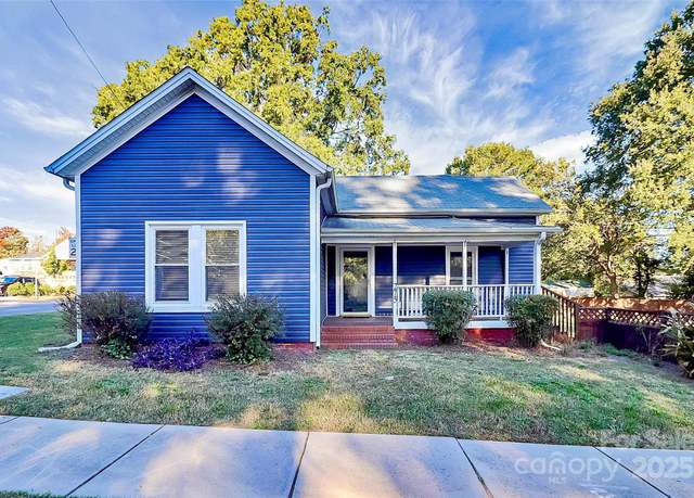 Property at 275 S Church St, Mooresville, NC 28115, 3 beds, 2 baths