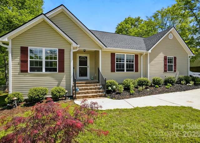 Property at 14 Poe St, Rock Hill, SC 29730, 3 beds, 2 baths