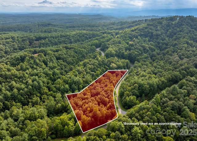 Property at 5 Round Mountain Pkwy #5, Lenoir, NC 28645