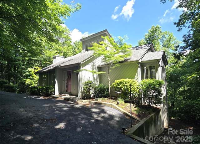 Property at 124 Cardinal Rd, Lake Lure, NC 28746, 2 beds, 3.5 baths