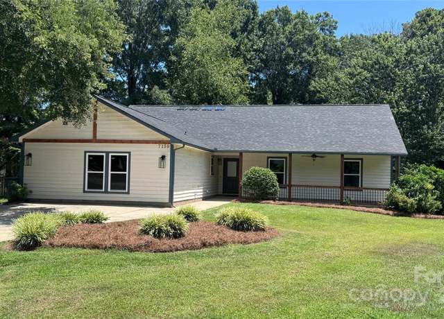 Property at 7159 Moss Point Dr, Charlotte, NC 28277, 4 beds, 2 baths