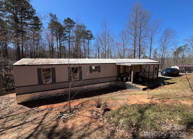 Property at 127 Squirrel Hollow Dr, Marion, NC 28752, 3 beds, 2 baths