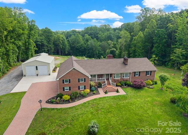 Property at 6571 Woodmere Dr, Walkertown, NC 27051, 4 beds, 4.5 baths