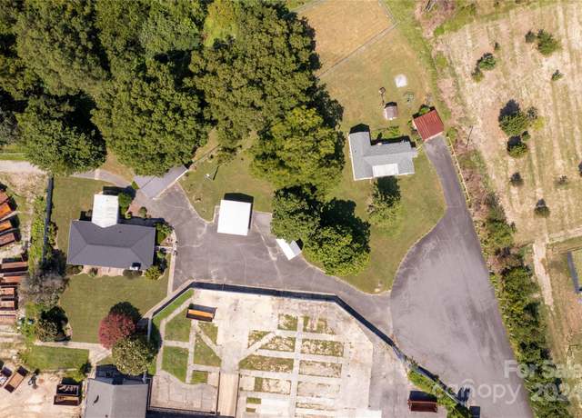 Property at 2017 and 2025 Filbert Hwy, York, SC 29745, 6 beds, 4 baths