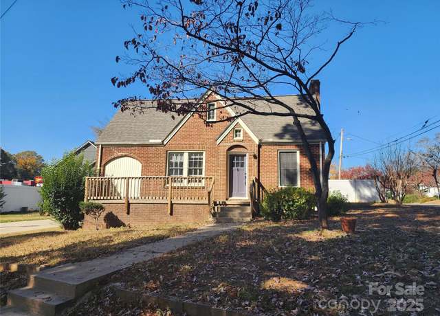 Property at 19 Todd Dr NE, Concord, NC 28025, 4 beds, 2 baths