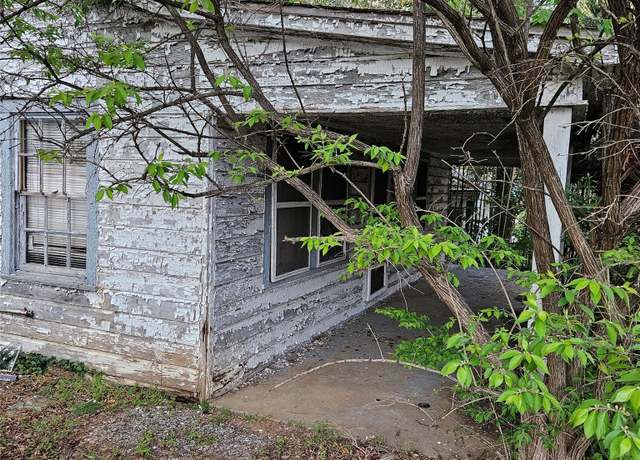 Property at 1015 Frederick St, Shelby, NC 28150, 2 beds, 1 bath
