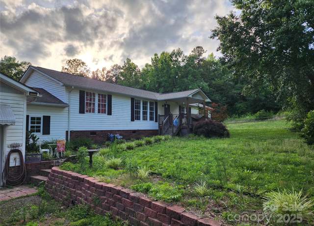 Property at 1116 Lewis Ferry Rd, Statesville, NC 28677, 3 beds, 2 baths
