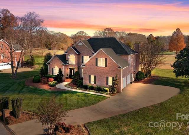 Property at 2425 Birdie Ln NE, Conover, NC 28613, 4 beds, 3.5 baths