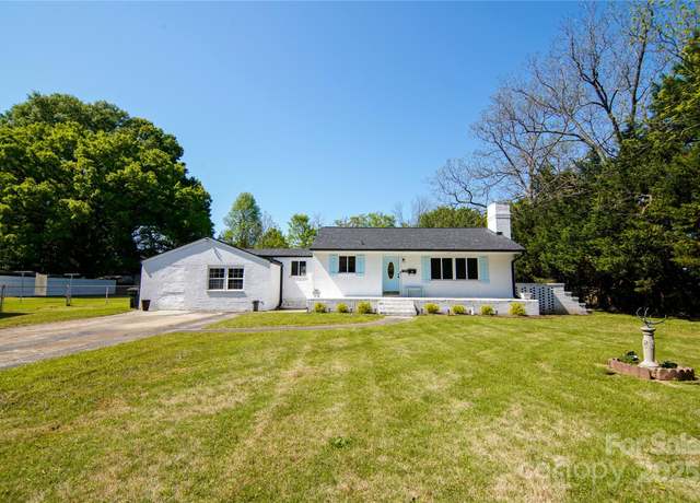 Property at 1081 Deas St, Rock Hill, SC 29732, 2 beds, 2 baths