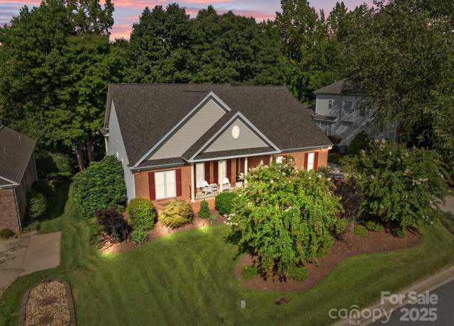 Property at 1525 Valhalla Dr, Denver, NC 28037, 3 beds, 2.5 baths