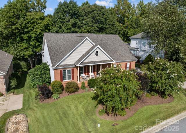 Property at 1525 Valhalla Dr, Denver, NC 28037, 3 beds, 2.5 baths