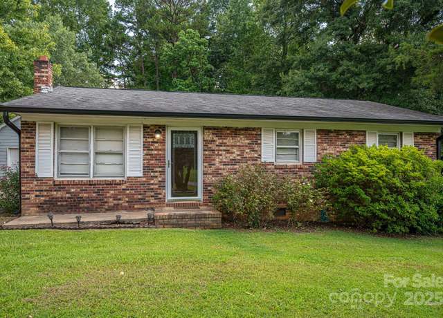 Property at 105 Smith Ln, Mount Holly, NC 28120, 3 beds, 1 bath