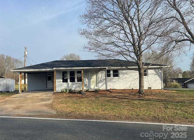 Property at 226 Tiney Rd, Ellenboro, NC 28040, 3 beds, 2 baths
