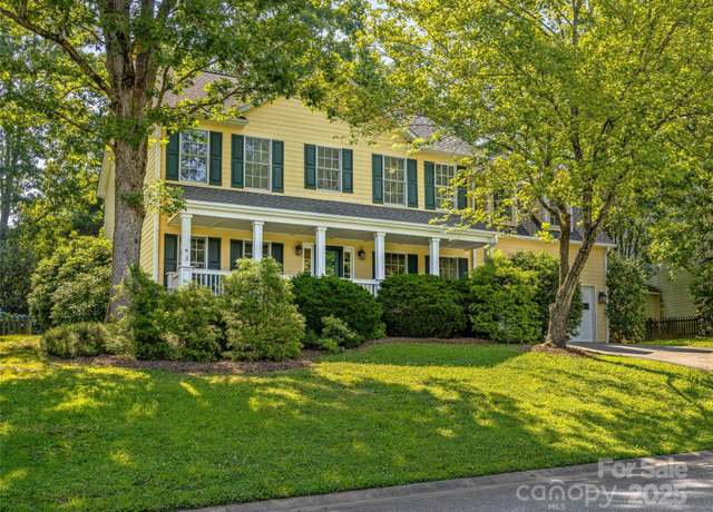 Property at 12 Whitleigh Ct, Arden, NC 28704, 4 beds, 2.5 baths