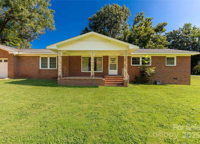 Property at 101 Stoneybrook Dr, York, SC 29745, 4 beds, 2 baths