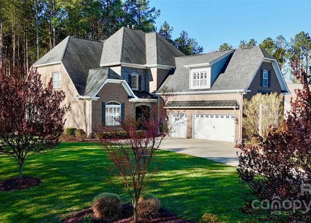 Property at 407 Blue Bay Ct, York, SC 29745, 4 beds, 4.5 baths
