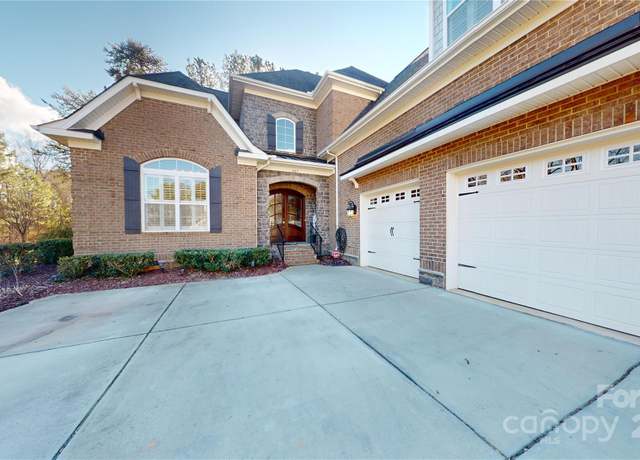 Property at 407 Blue Bay Ct, York, SC 29745, 4 beds, 4.5 baths