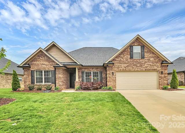 Property at 5315 Sustar Dr, Monroe, NC 28110, 3 beds, 2 baths