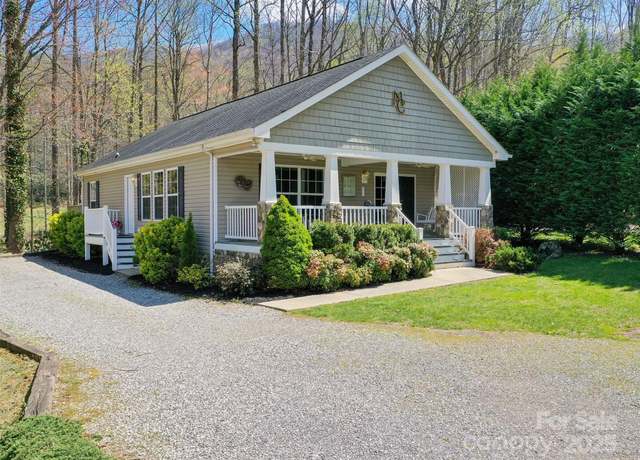 Property at 107 Timberline Dr, Maggie Valley, NC 28751, 2 beds, 2 baths
