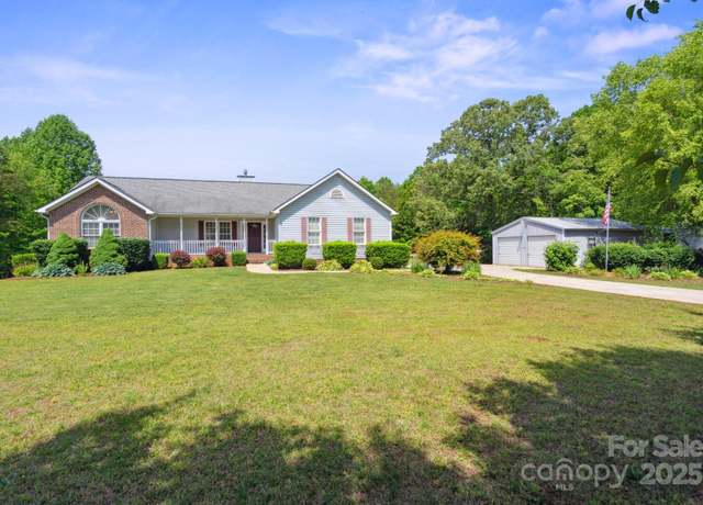 Property at 260 Treebark Rd, Statesville, NC 28625, 3 beds, 2.5 baths