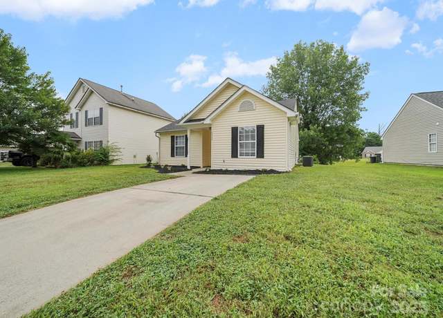 Property at 6420 Sunman Rd, Charlotte, NC 28216, 3 beds, 2 baths