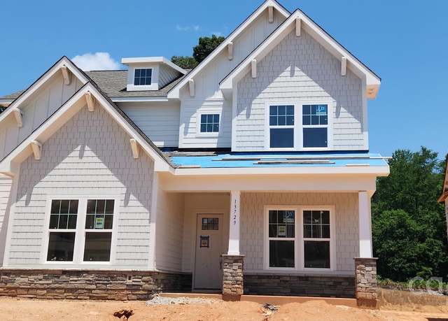Property at 13729 Glennmayes Dr, Huntersville, NC 28078, 5 beds, 5.5 baths