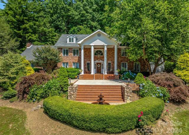 Property at 163 Northern Lights Ln, Hendersonville, NC 28739, 5 beds, 6.5 baths